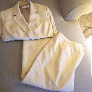 Plus Size 20W Jones Studio Dress Pants